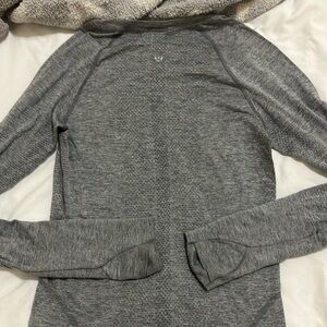 lulu lemon size 2 swiftly tech